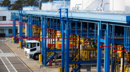 Refinery,Main,Pipeline,And,Filling,Station,,Typical,Scene,Inside,Refinery.fuel(oil)